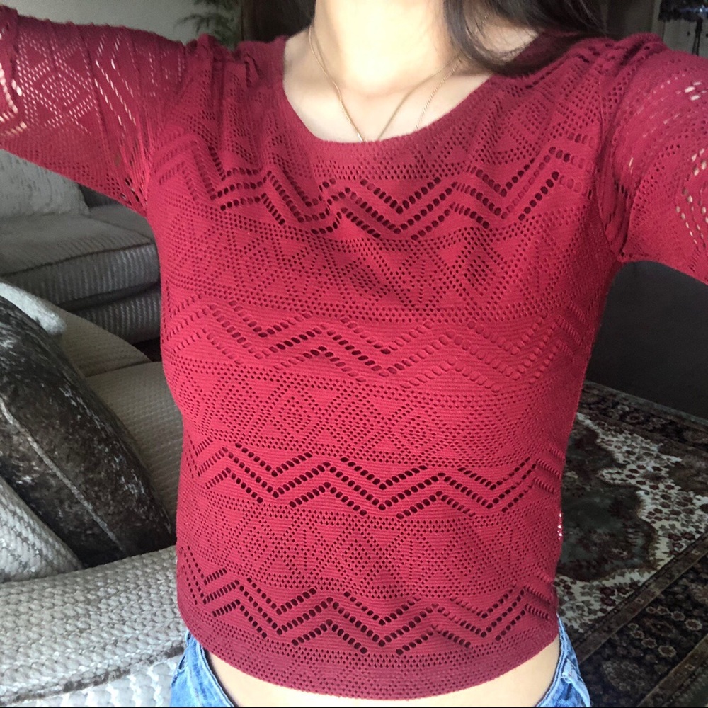 red long sleeve crop top!